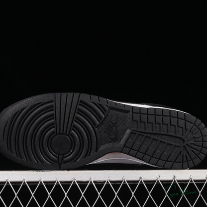 Dunk Low "Panda" Nike