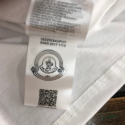 Camiseta "Com Logo Flocado" Moncler